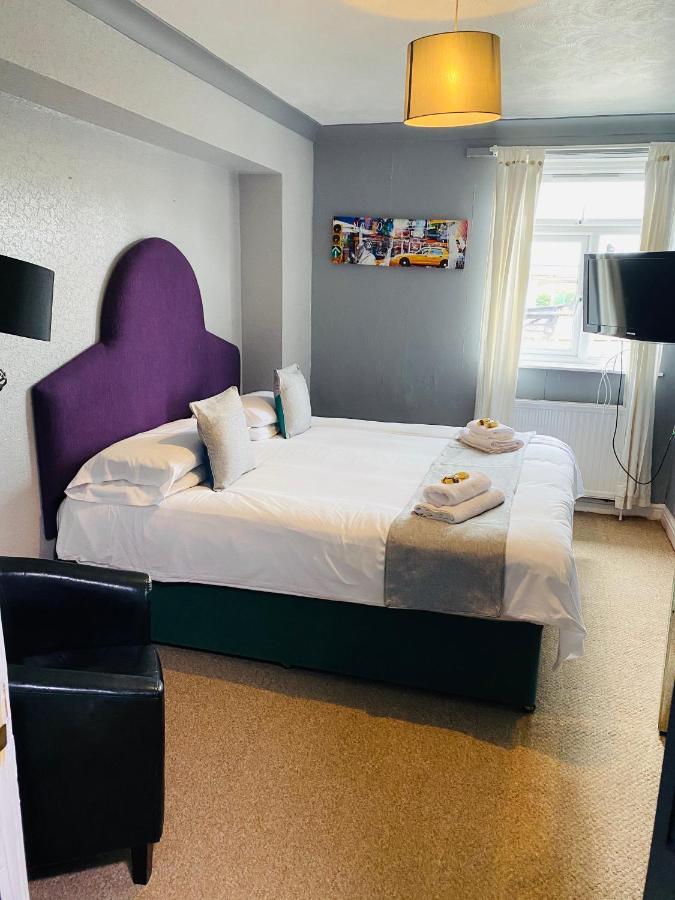 The Traxx Hotel Bangor  Bagian luar foto