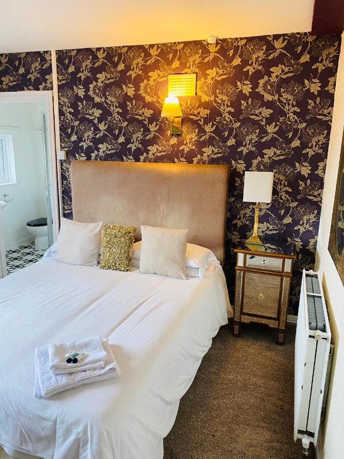The Traxx Hotel Bangor  Bagian luar foto