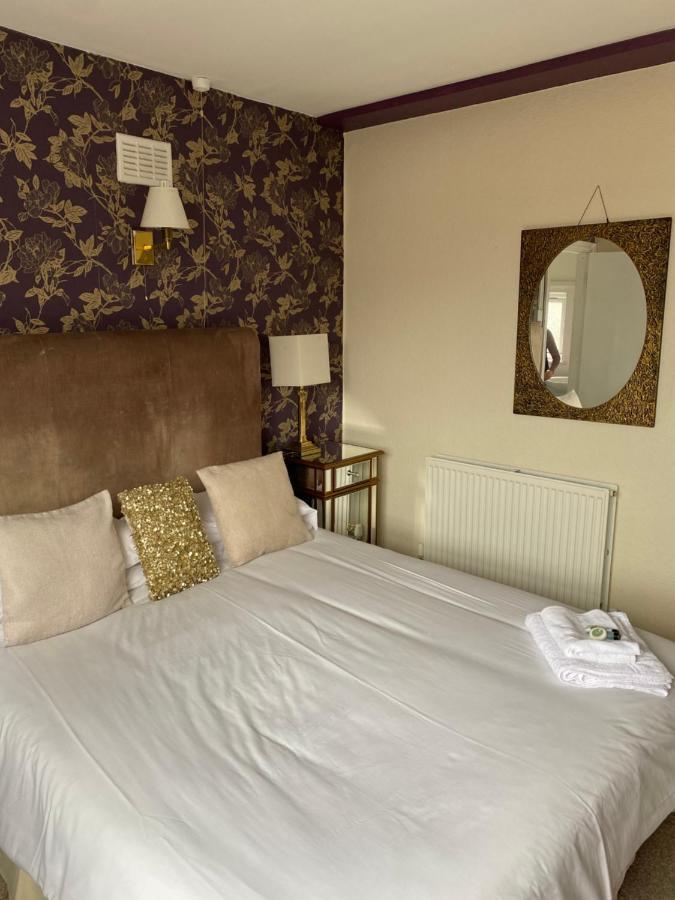 The Traxx Hotel Bangor  Bagian luar foto