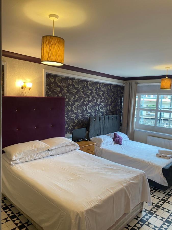 The Traxx Hotel Bangor  Bagian luar foto