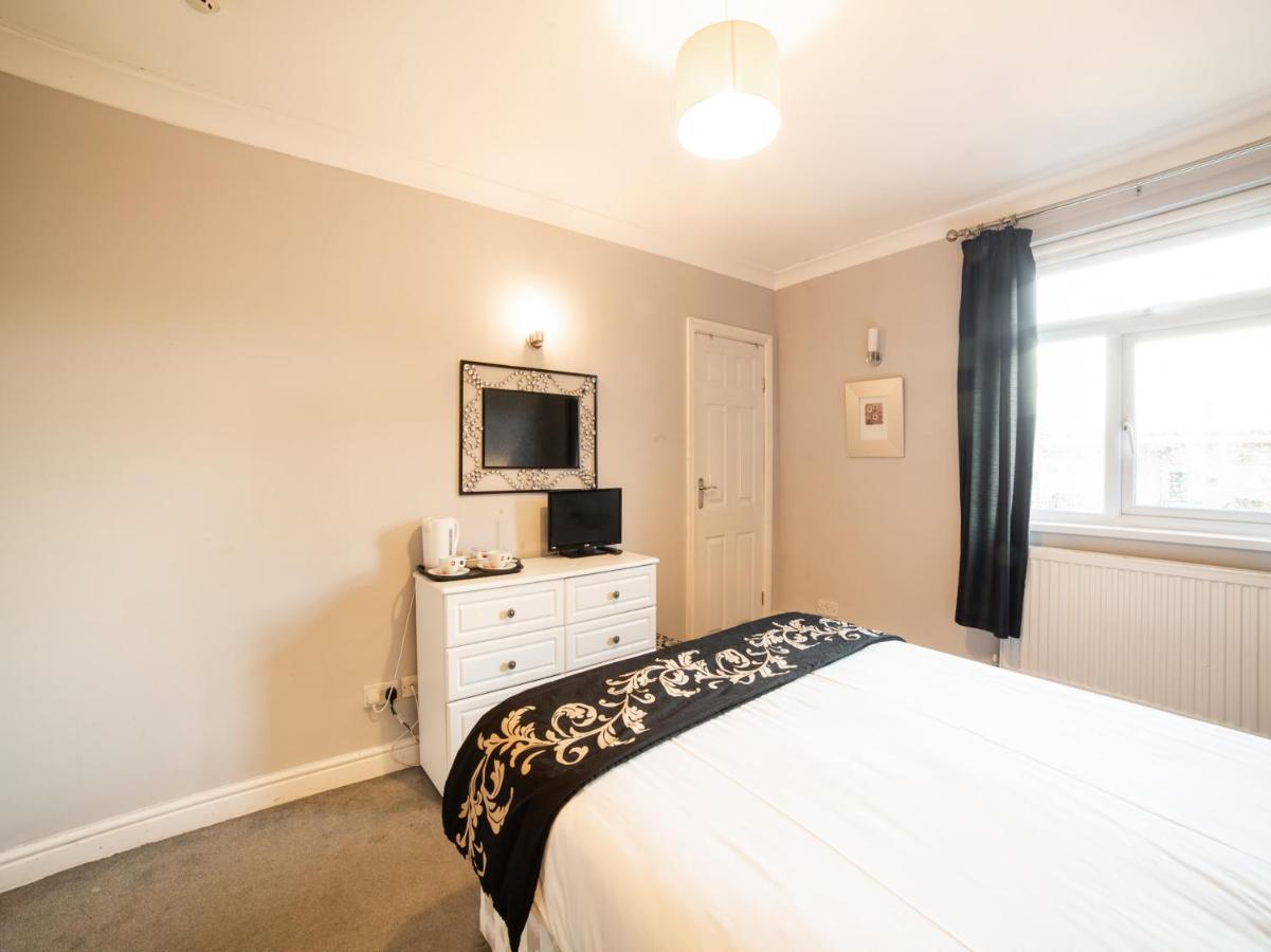 The Traxx Hotel Bangor  Bagian luar foto